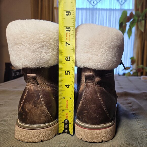 ROYAL CANADIAN Winter Workboot "Cambridge" Runs Large - Picture 8 of 10